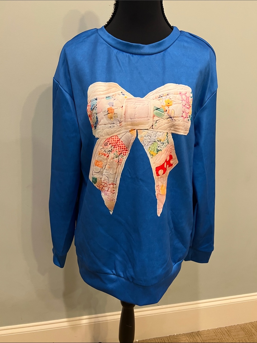 Blue Sweatshirt with Screen Printed Quilted Pink Bow Applique-NWOT